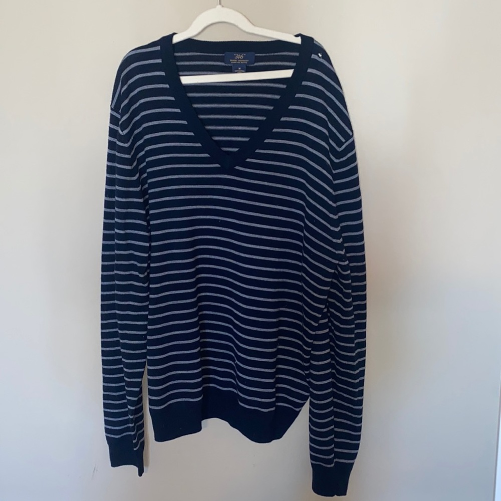 Brooks Brothers fine merino wool v-neck sweater striped navy blue men’s medium